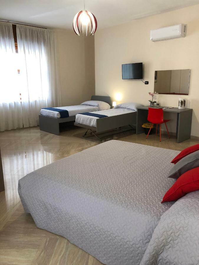Napoli City Inn Ngoại thất bức ảnh